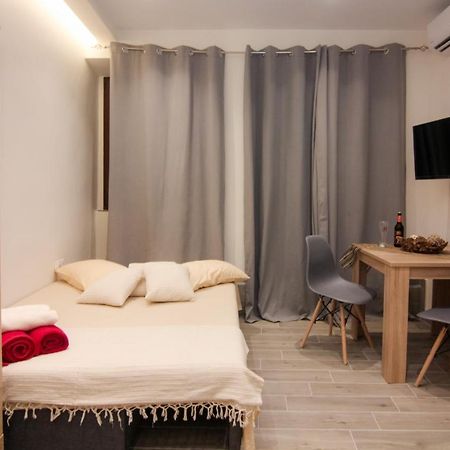 Contemporary Studios Old Port By Corfuescapes Corfu (city) Exterior foto